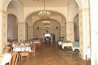 Yellow Hall in Hotel Park Eger - restaurant - 4-star hotel